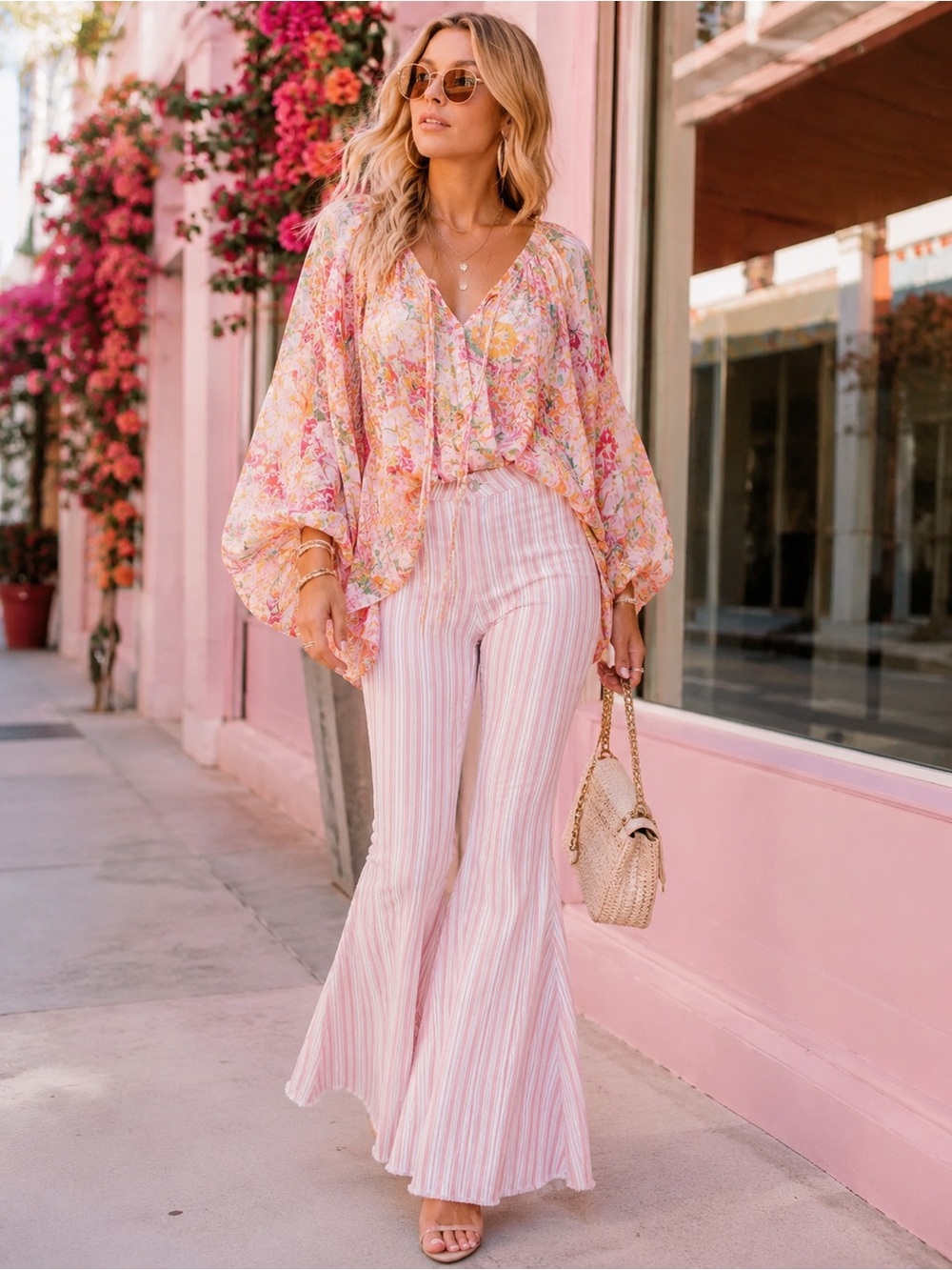 PEACH LOVE | Boardwalk Stripe Bells - pink